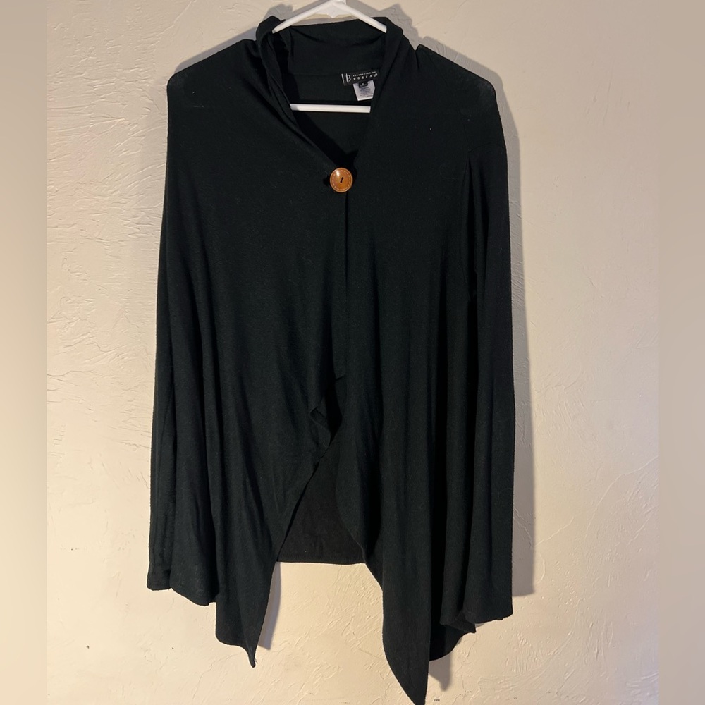 Flowy black long sleeve shirt with button, size M